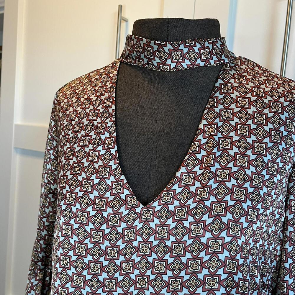matty m Rust Patterned Dress with Bell Sleeves - Picture 3 of 9